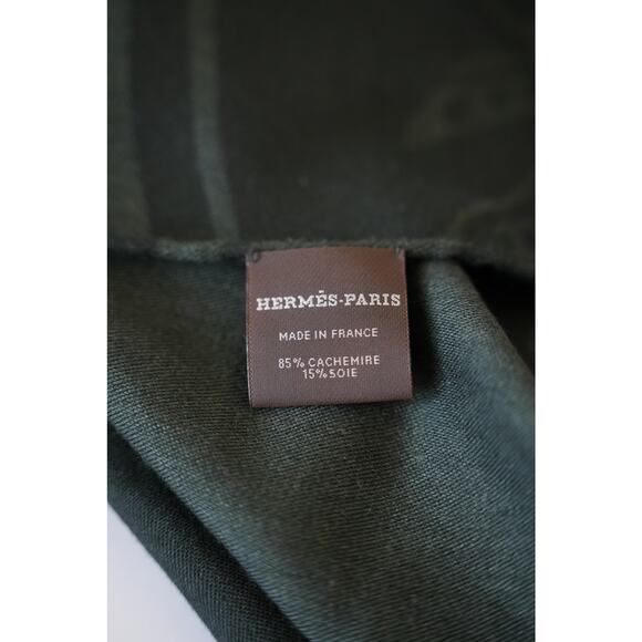 Hermes silk shawl/ scarf - Picture 5 of 5